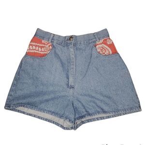 Vintage Best American Clothing co. Junior's High waisted denim shorts.